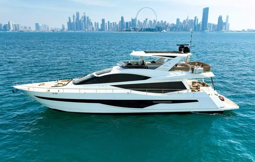 YACHT & DHOW CRUISE EXPERIENCE
